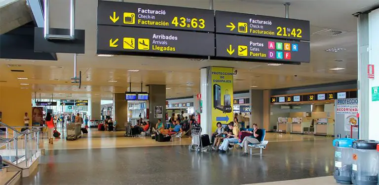 Aeropuerto Valencia Salidas Tablero De Horarios De Vuelos En Línea 2637